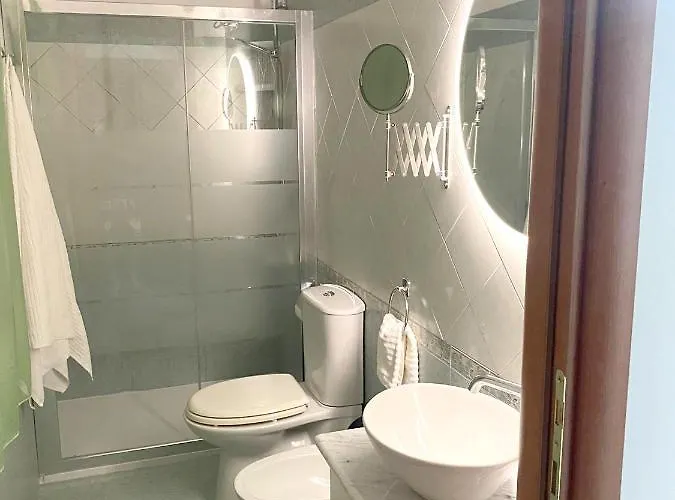 Charming In With Fenced Garden Апартаменты Lido di Noto